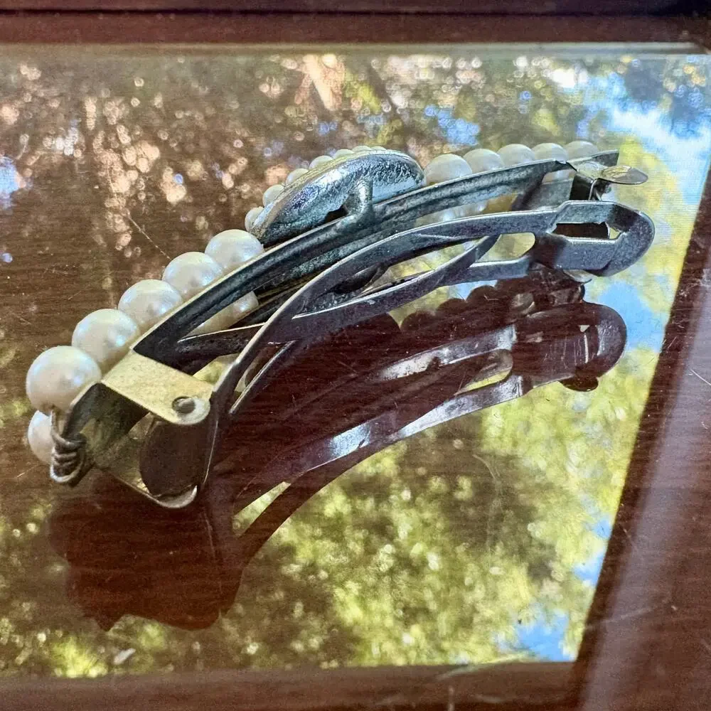 Vintage Faux Pearl Hair Barrette Gold Tone Oval Cabochon Accent